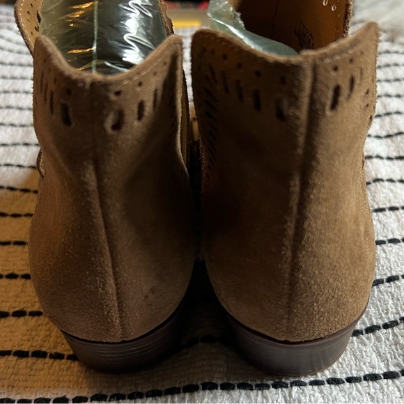 Lucky Brand Leather Cut Out Booties - Picture 9 of 9